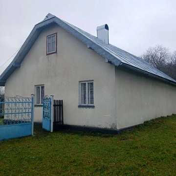 Продається господарство в селі Снячів Сторожинецького району.