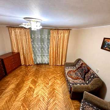 Здається 3-х кімнатна квартира Власник 64м. кв.  Сдам Квартиру.