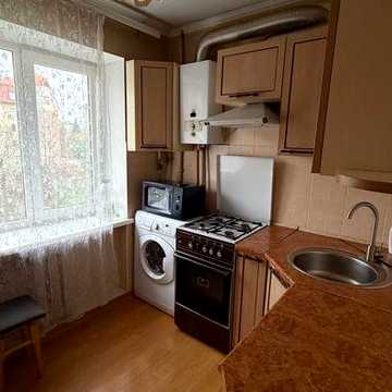Продається простора 3-кімнатна квартира по вулиці Івана Пулюя