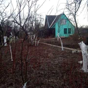 Продам маленький дачный домик жилой зима-лето