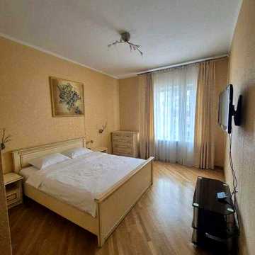 Дмитрівська 69, 3 окремі кімнати