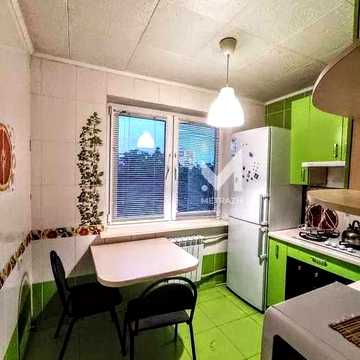 79303 Продам 2-комнатную квартиру на Павловом Поле по улице 23 Августа, 31А. До станции метро «23 Августа» — всего 5 минут пешком.