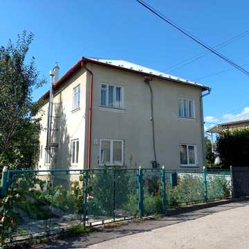 Продам 4-кімнатну квартиру м.Самбір