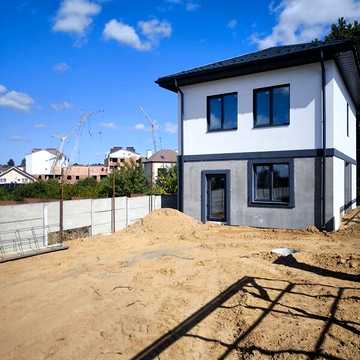Продаж 3к Дім Успішна вулиця