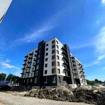 Продам однокімнатну квартиру неподалік Велмарту