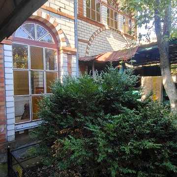 Продам затишний та просторий будинок у місті, для великої родини