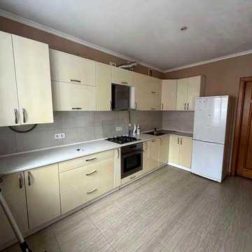 Продаж 2-кім квартира з ремонтом біля стометрівки, вул. Чорновола 11
