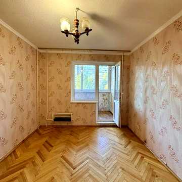 Продаж трьох кімнатної квартири поруч зі станцією метро «Теремки»