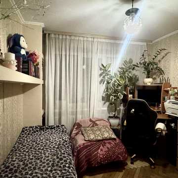 Продаж 2 кімн. гуртожитку по вул. Кубанської України 19 А, метро Лісова.