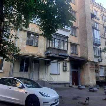 Продаж квартири Печерськ Парк Слави Видова 2 кімн Івана Мазепи Лаврська Грушевського Арсенальна ЖК 1954