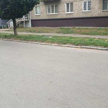 1 к. кв. Лозова Харк. обл. ЖК кооперативний