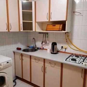 3 кімнати в квартирі, Центр міста на третьому поверсі, продам.