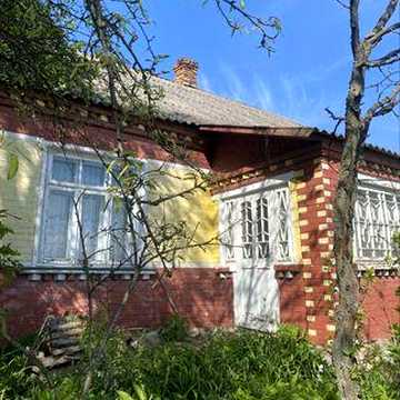 Продається будинок в селі Лежниця