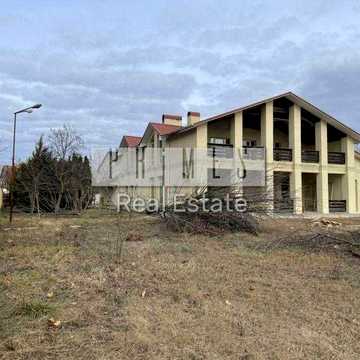 Продаж будинку без ремонту, підвал, ділянка 30 соток, Креничі
