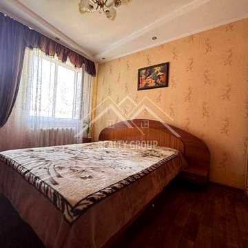 Продається простора 4-к. кв.  вул. Павла Глазового, 26.Торг ! ЄВідновлення