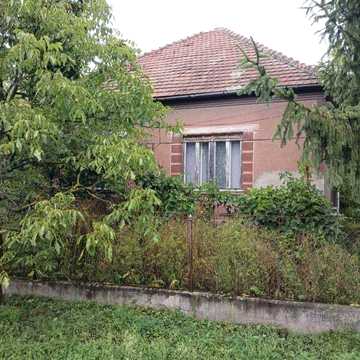 Продаж будинку під ремонт Росвигово.