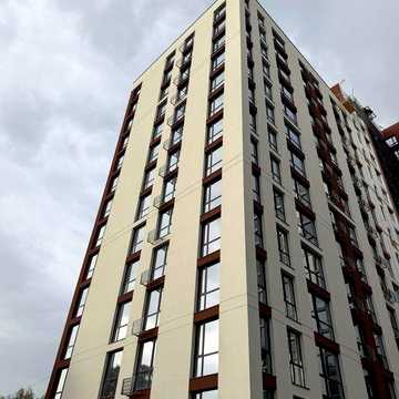 Шикарна 1кім 42м на 5пов з кухнею 20м в збудованому будинку біля річки
