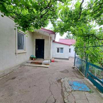 Вільна оренда :Будинок на Готвальда 4000 тис гр + послуги