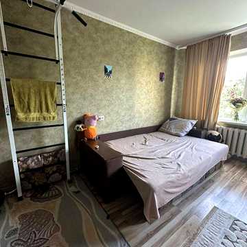 Затишна 3к не кутова, косметичний ремонт. Переоформлення мінімальне, є Торг! 46460