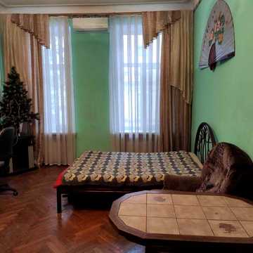 Велика кімната з ремонтом у центрі!Єлисаветинська!