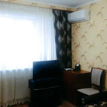 Сдам 1 к.из.кв. Роганский жилмассив.