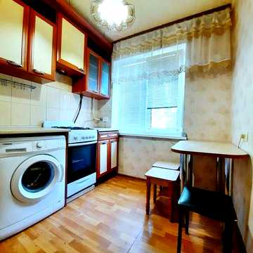 Здам 2к на Атаманюка біля риночку