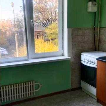 Продам 1 комнатную квартиру в районе Роста на Одесской.