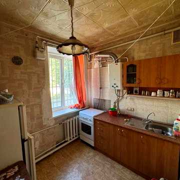 Продам 2-кімнатну. Правий берег.
