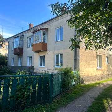 Продам 2-кімнатну квартиру в Самборі, вул. Івана Франка