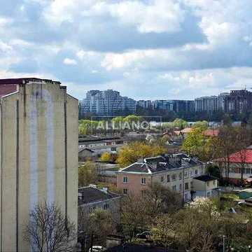 Терміново! Готова 1 км квартира з видом на Озеро, газове опалення