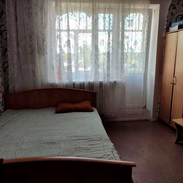 Однокімнатна квартира з великою кухнею