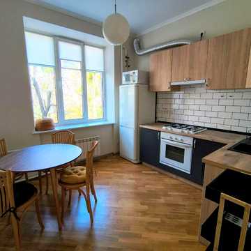Білоруська вул., 34