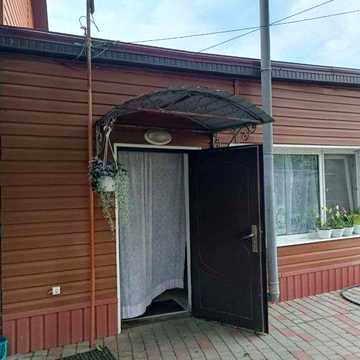 Холодная Балка, 17 км. Киевской трассы. В красивом месте продаю дом.