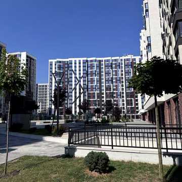 Квартира із панорамним видом на міське озеро! ЖК Манхеттен