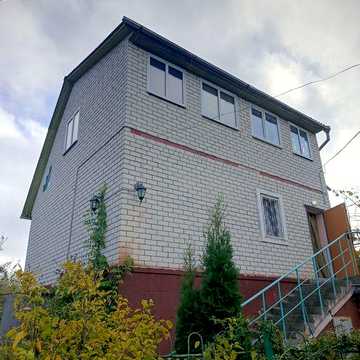 Продаж дачі Жавінка на березі річки.