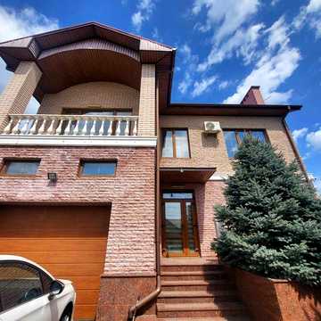Продаж КРИПТОЙ ВЕЛИКИЙ ЛУГ 3-х поверхового будинку ЗАКРИТА територія ПОДВІЙНА охорона 24/7.