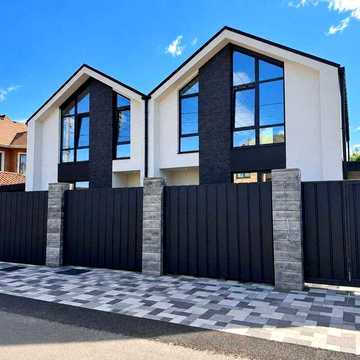 Продаж сучасного двоповерхового дуплексу 140 м.кв. на ділянці 4.5 сотки, Без %