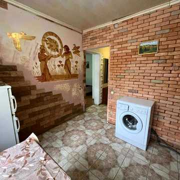 ТЕРМІНОВО !  Продам 1 кім.кв біля парку з меблями та з технікою