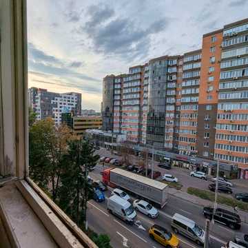 Продам 2-х кімнатну квартиру на Ближньому Замості 51000