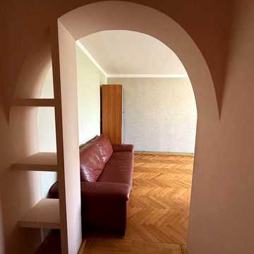 Довготривала оренда 4-ох кім. квартири