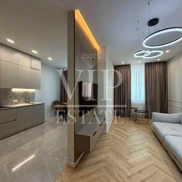 Эксклюзивно продам, лучшая планировка, 2 к.кв.,76 м.кв.(экв.1710$м.кв.),ЖК Ключ, Ул.Дмитра Антоненка(Минская),Авантаж,Шатиловка,Саржин Яр,Бот Сад ЖК Ключ