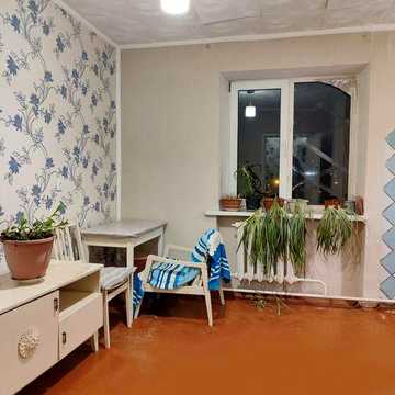 Продам большую 3ккв в жилом состоянии недалеко от метро холодная гора (Постышева)