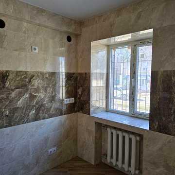 Продам двокімнатні квартиру у центрі міста після капітального якісного ремонту , робили для себе.