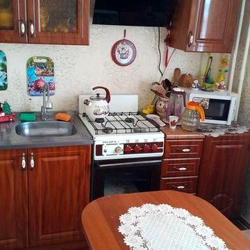Продам 4 кімнатну квартиру в чудовому районі Богдана