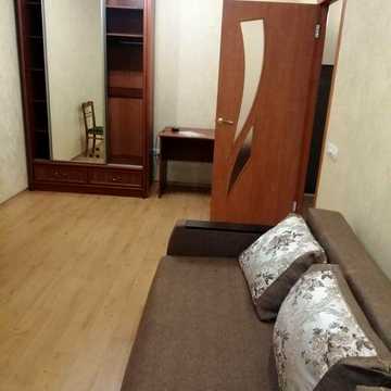 Сдам 1- комн квартира на пос . Жуковского