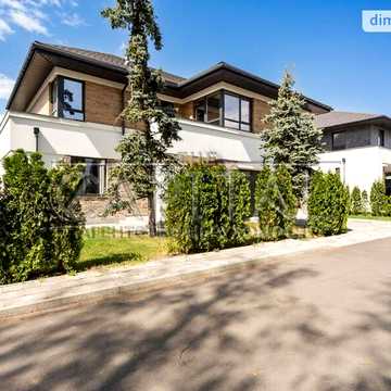 Продаж 5к Дім Центральна вулиця