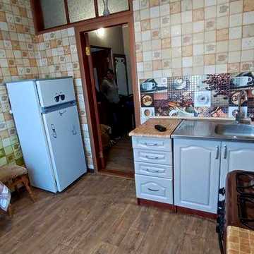 Сдам 1 ком кв. р-он Победы
3 эт. Мебель, бойлер, холо