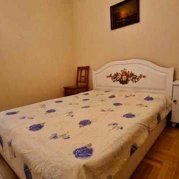 Здається 2-кімнатна квартира, вул.Градинська , 18