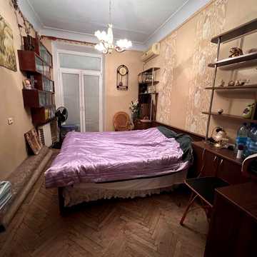 Продаю 2 кімнатну квартиру на Соборній з мансардою!!!