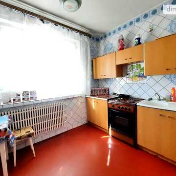 Довгострокова оренда 3к Квартира Луї Пастера вулиця